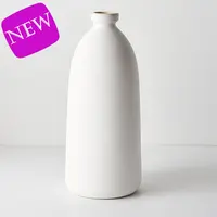 Ceramic 'Cavo' Vase<br>White 45.5cm