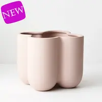 Ceramic 'Nirassa' Vase<br>Light Pink 20cm